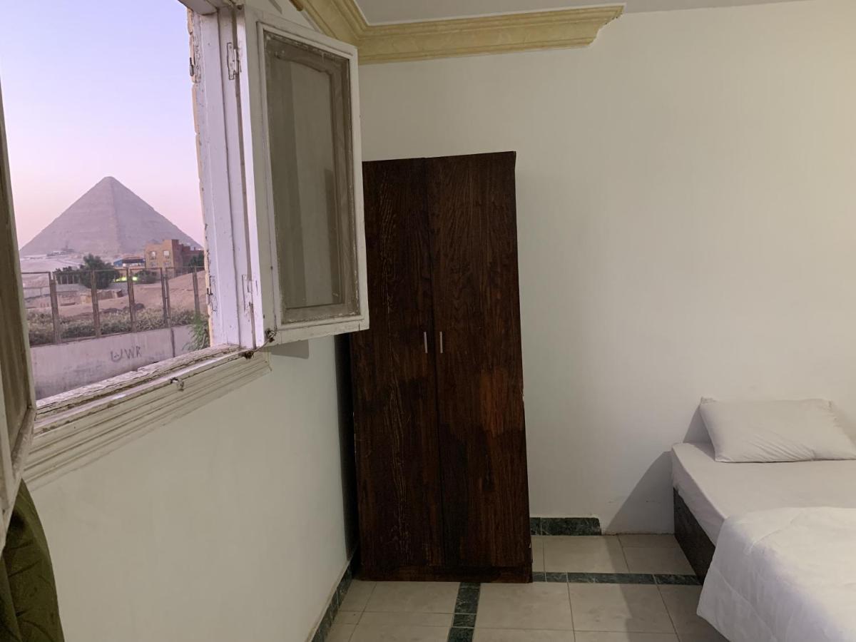 Kafret el-Gabal King Khufu Pyramids View Hotel מראה חיצוני תמונה