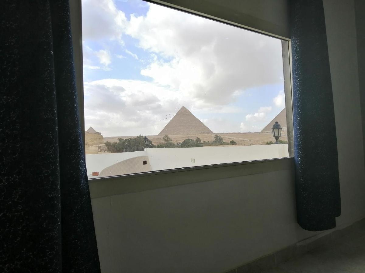 Kafret el-Gabal King Khufu Pyramids View Hotel מראה חיצוני תמונה