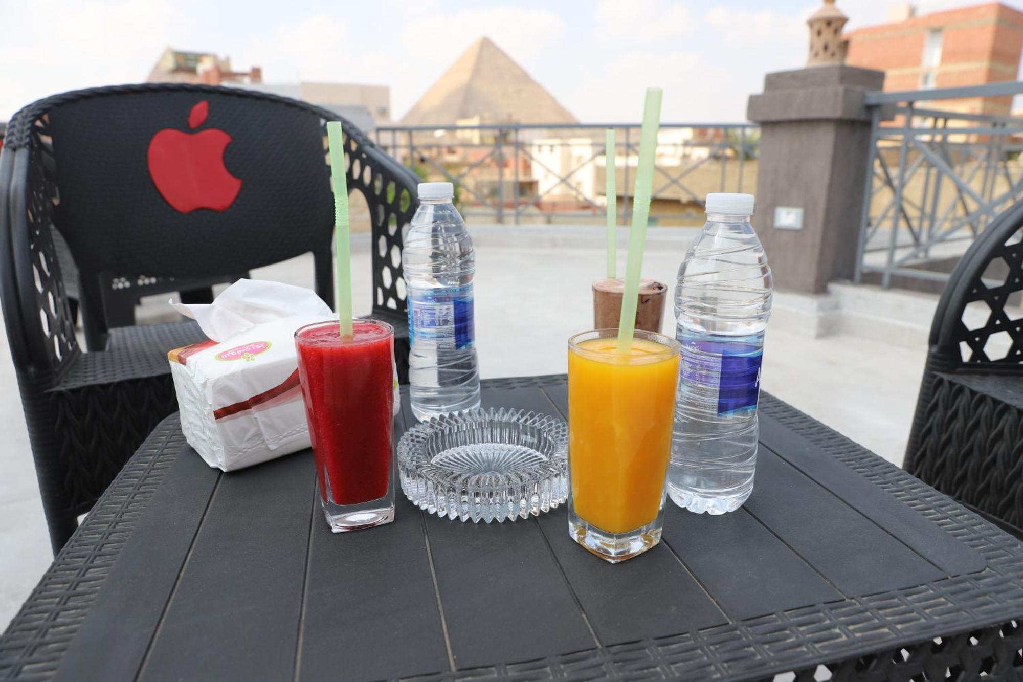 Kafret el-Gabal King Khufu Pyramids View Hotel מראה חיצוני תמונה