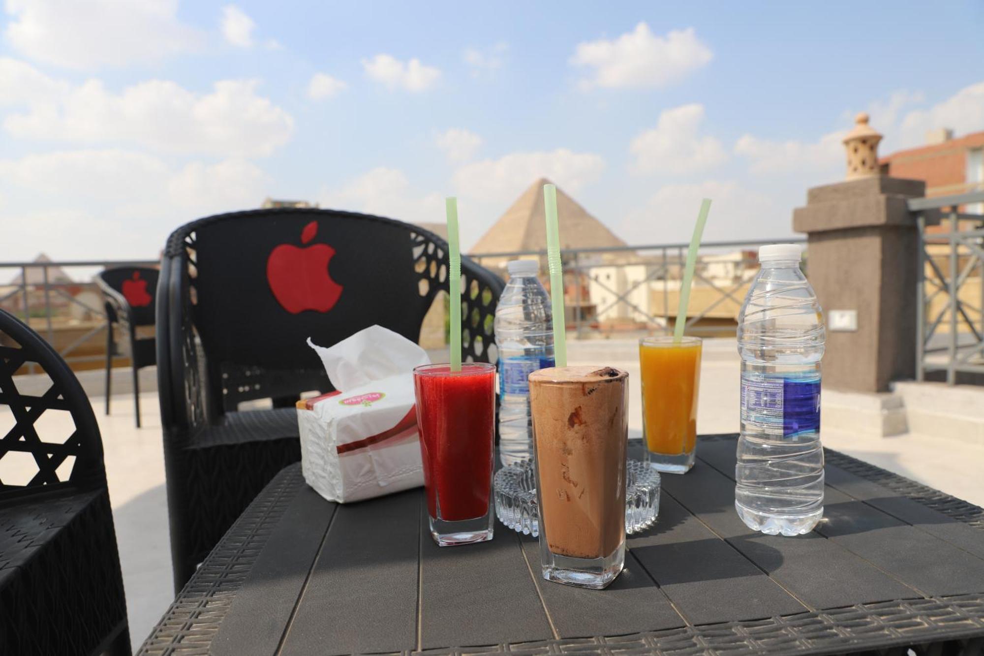 Kafret el-Gabal King Khufu Pyramids View Hotel מראה חיצוני תמונה