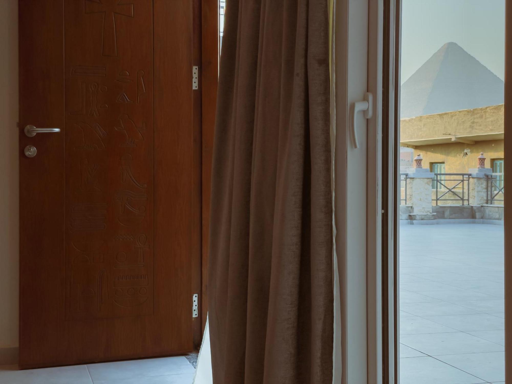 Kafret el-Gabal King Khufu Pyramids View Hotel חדר תמונה