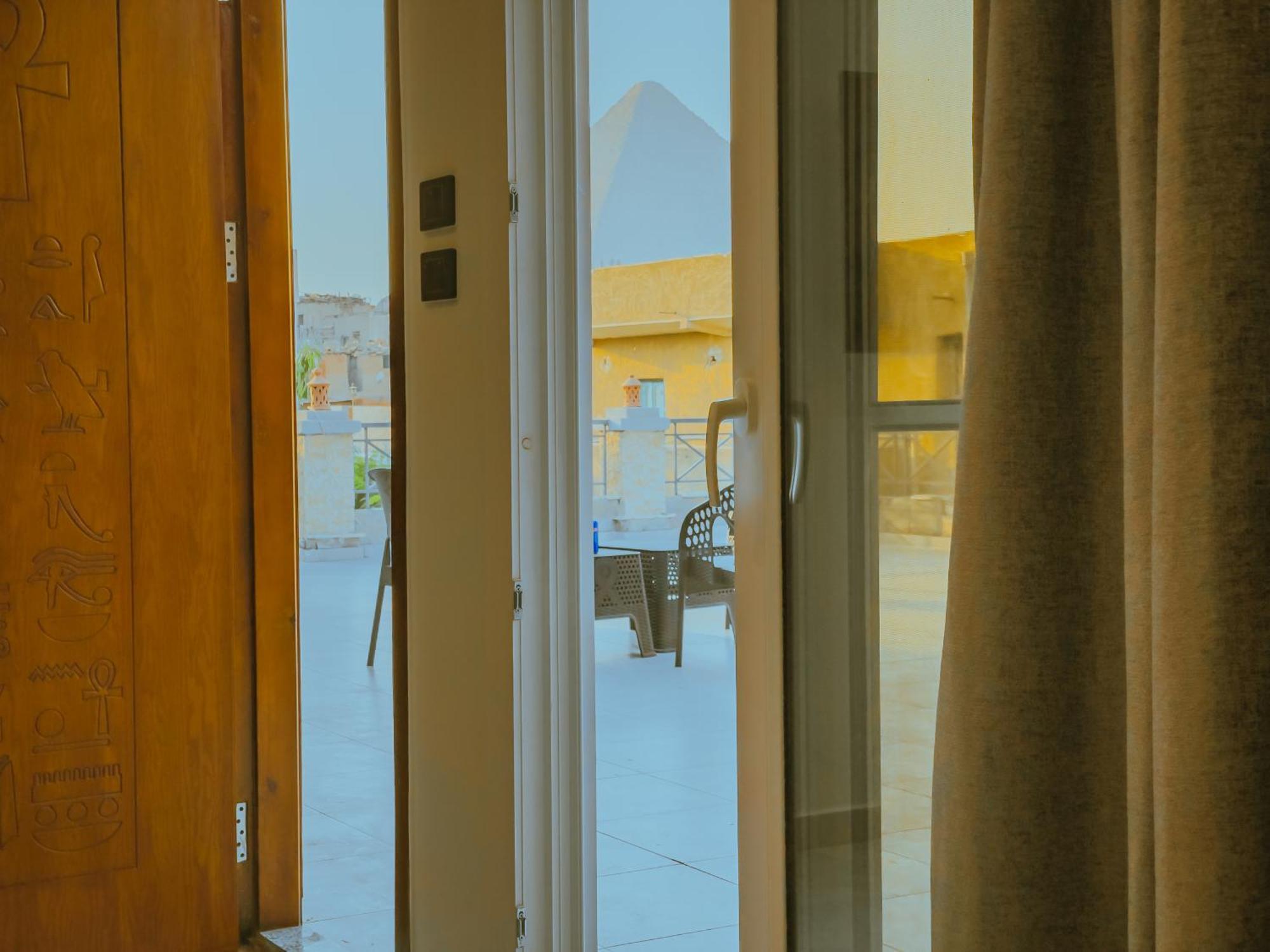 Kafret el-Gabal King Khufu Pyramids View Hotel חדר תמונה