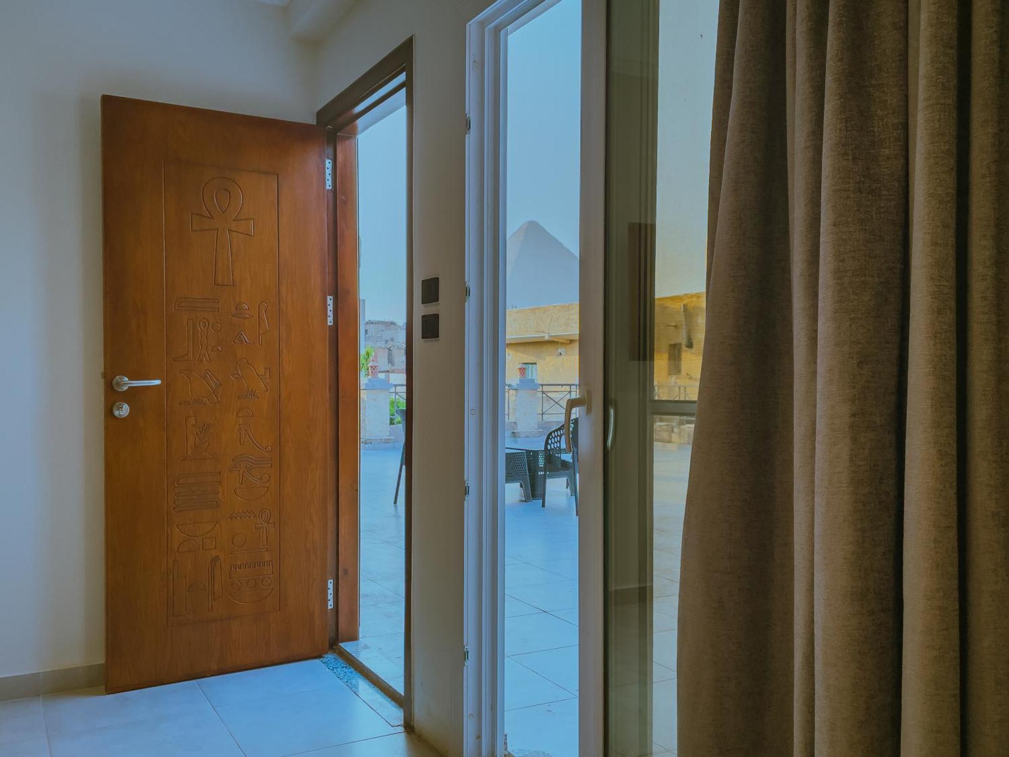 Kafret el-Gabal King Khufu Pyramids View Hotel חדר תמונה