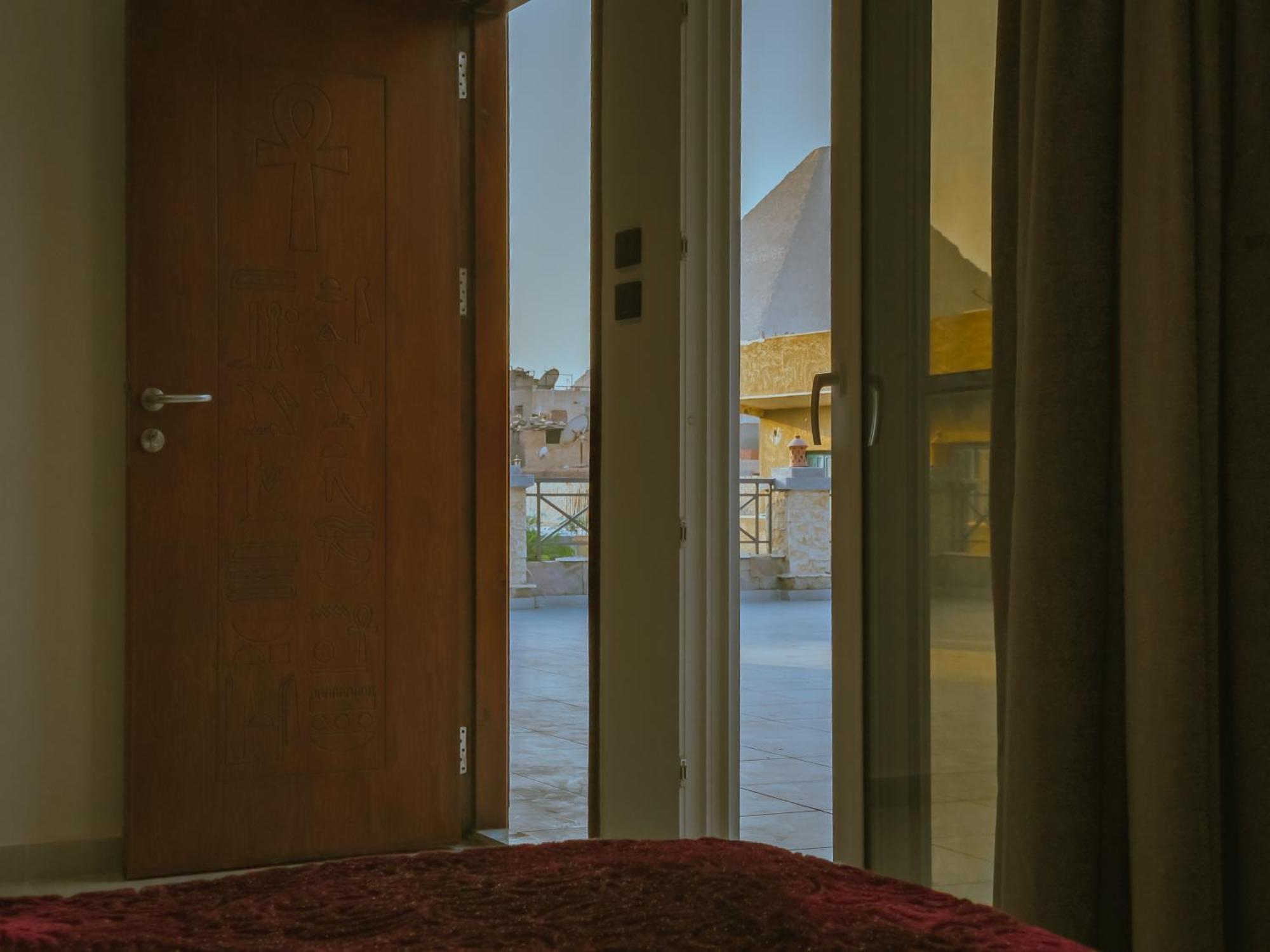Kafret el-Gabal King Khufu Pyramids View Hotel חדר תמונה